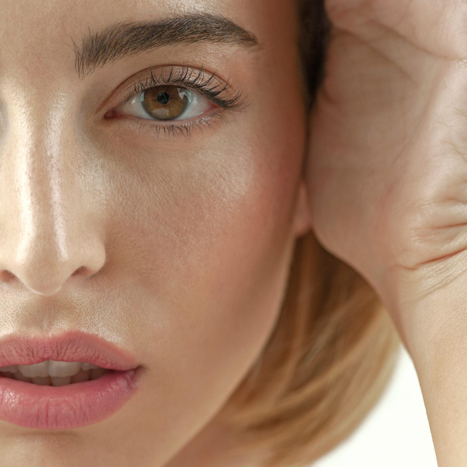 Detalle de una mirada y piel cuidada
